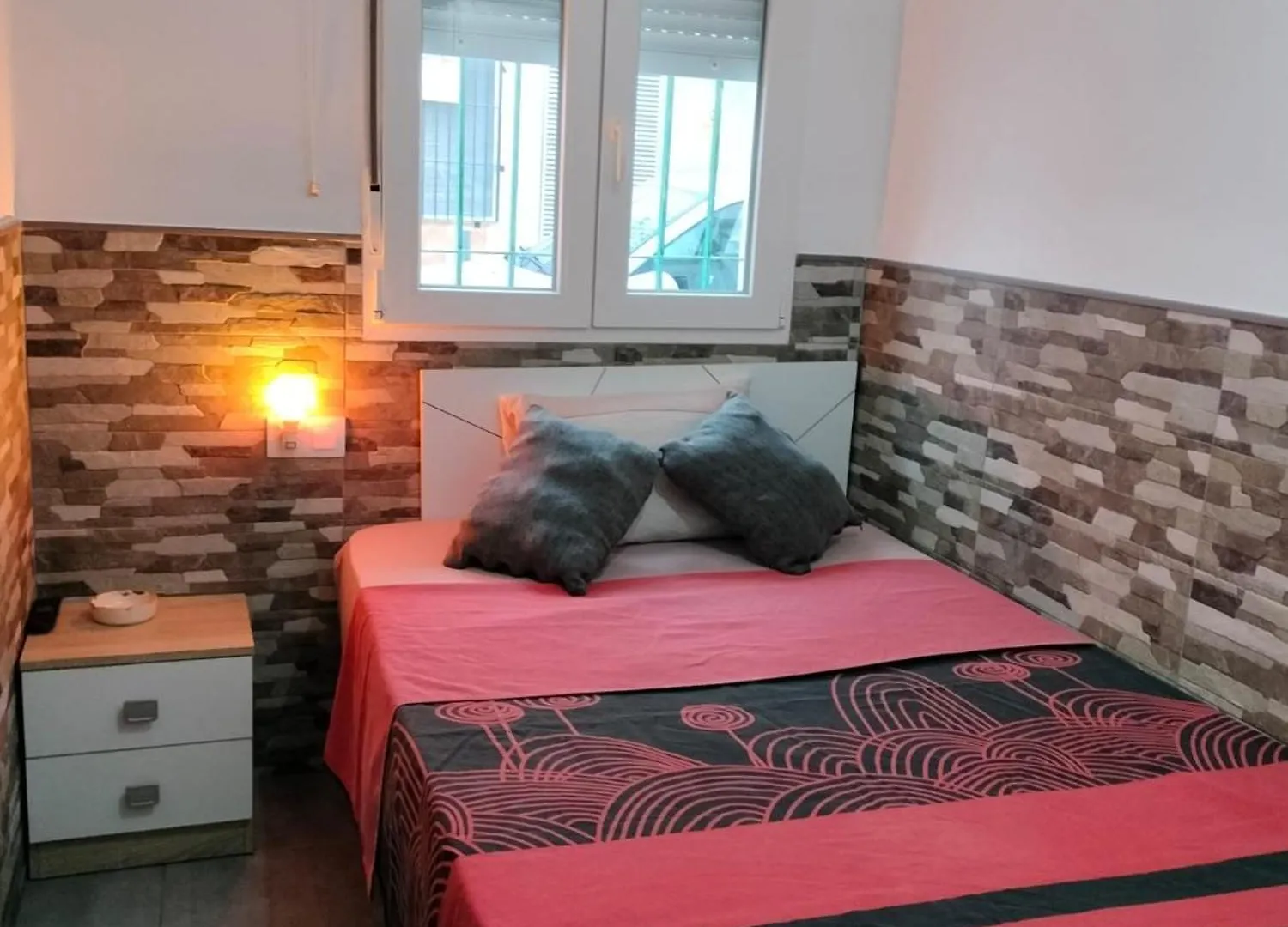Habitacion En Casa Compartida Διαμέρισμα Ουέλβα